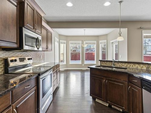 6111 11 Avenue, Edmonton, AB - Indoor Photo Showing Kitchen With Stainless Steel Kitchen With Upgraded Kitchen