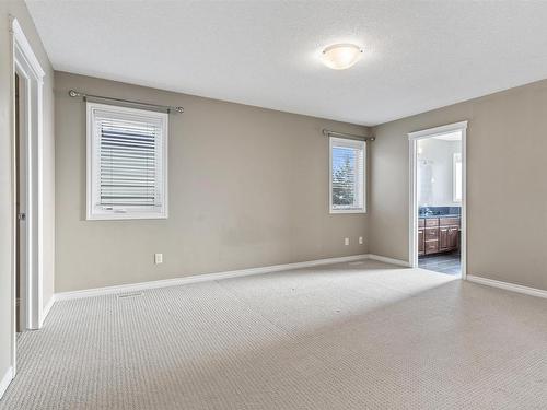 6111 11 Avenue, Edmonton, AB - Indoor Photo Showing Other Room