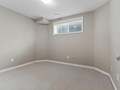 6111 11 Avenue, Edmonton, AB - Indoor Photo Showing Other Room