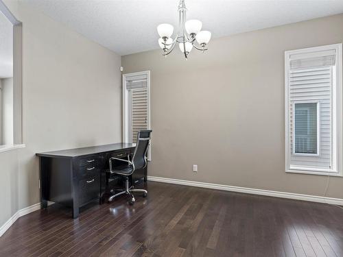 6111 11 Avenue, Edmonton, AB - Indoor Photo Showing Other Room