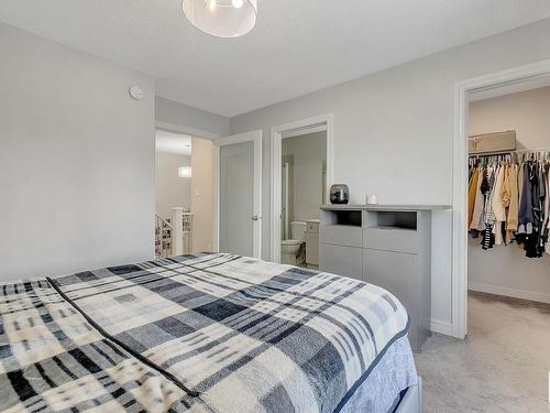 5650 Juchli Avenue, Edmonton, AB - Indoor Photo Showing Bedroom