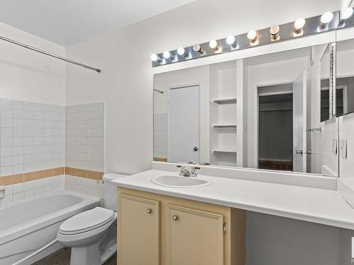 5914 172 Street, Edmonton, AB - Indoor Photo Showing Bathroom