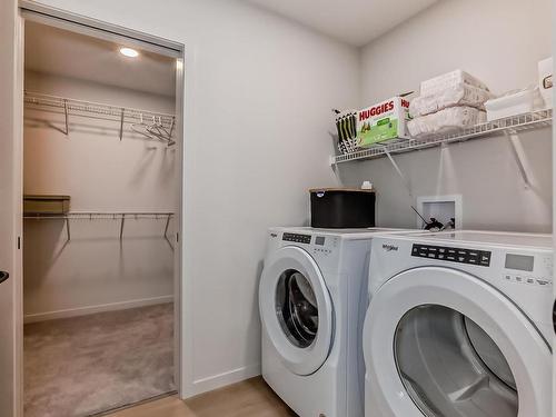 412 33 Street Sw, Edmonton, AB - Indoor Photo Showing Laundry Room