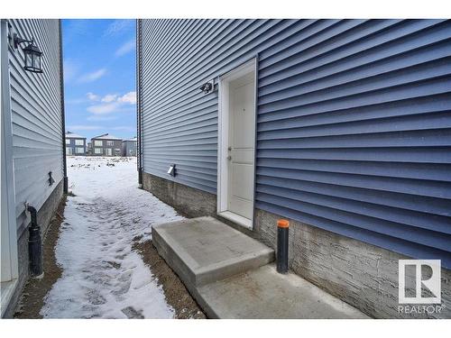 6032 King Landing, Edmonton, AB - Outdoor With Exterior