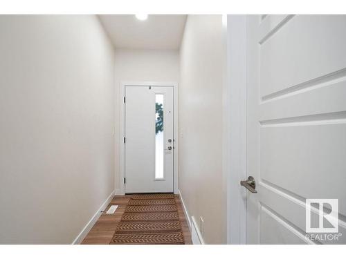 6032 King Landing, Edmonton, AB - Indoor Photo Showing Other Room