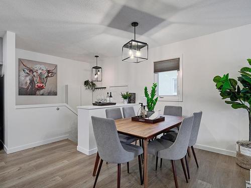 15215 86 Avenue, Edmonton, AB - Indoor Photo Showing Dining Room