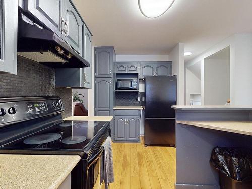 47 52224 Rge Road 275, Rural Parkland County, AB - Indoor Photo Showing Kitchen