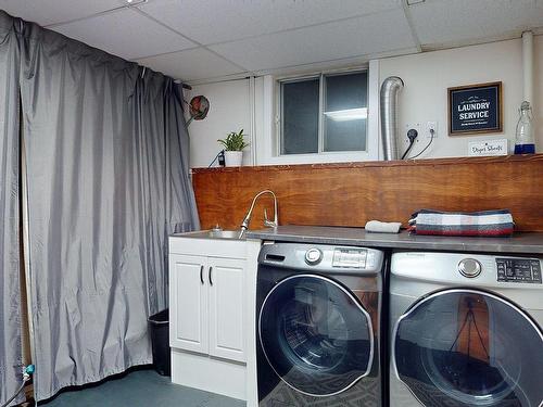 47 52224 Rge Road 275, Rural Parkland County, AB - Indoor Photo Showing Laundry Room