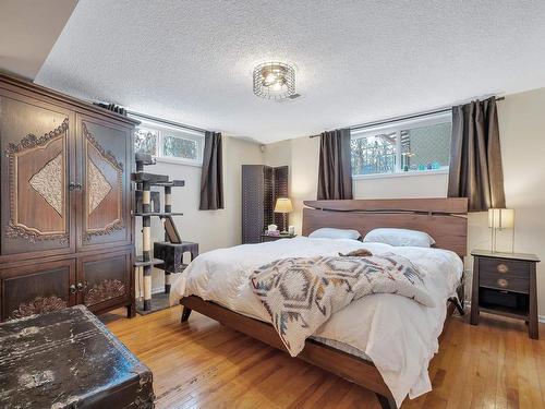 11928 86 Street, Edmonton, AB - Indoor Photo Showing Bedroom