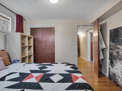 11928 86 Street, Edmonton, AB - Indoor Photo Showing Bedroom