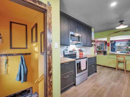 11928 86 Street, Edmonton, AB - Indoor Photo Showing Kitchen