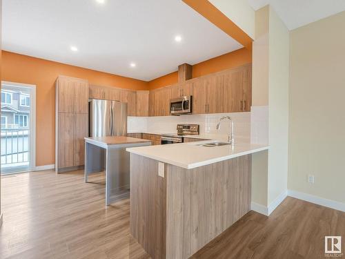 57 1051 Graydon Hill Boulevard, Edmonton, AB - Indoor Photo Showing Kitchen With Upgraded Kitchen