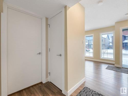 57 1051 Graydon Hill Boulevard, Edmonton, AB - Indoor Photo Showing Other Room