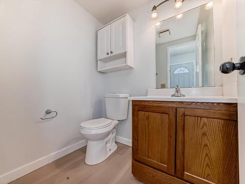 14625 55 Street, Edmonton, AB - Indoor Photo Showing Bathroom