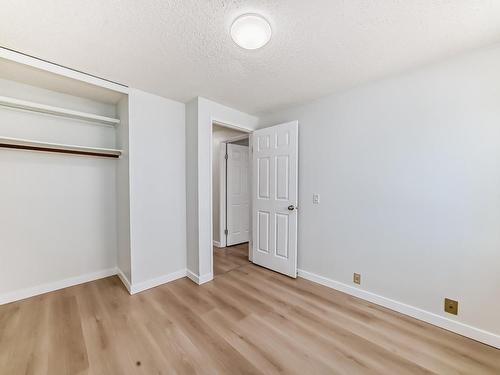 14625 55 Street, Edmonton, AB - Indoor Photo Showing Other Room