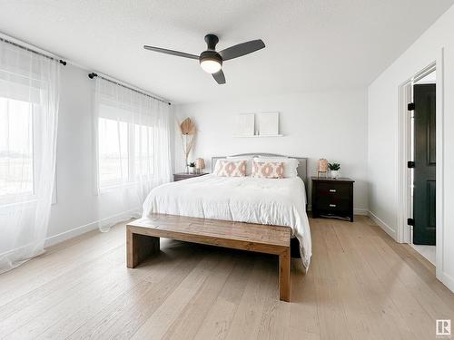 39 Jacobs Close, St. Albert, AB - Indoor Photo Showing Bedroom