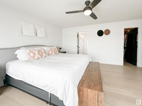 39 Jacobs Close, St. Albert, AB - Indoor Photo Showing Bedroom