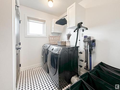 39 Jacobs Close, St. Albert, AB - Indoor Photo Showing Laundry Room