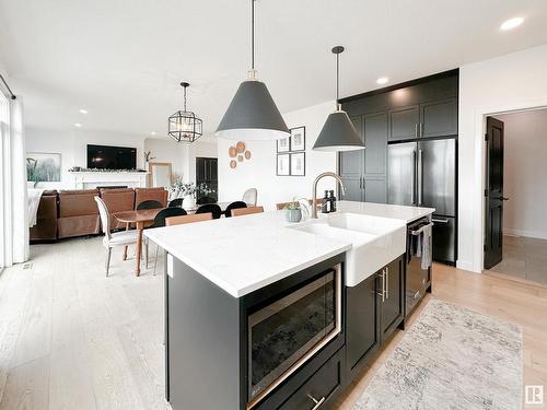 39 Jacobs Close, St. Albert, AB - Indoor Photo Showing Kitchen With Upgraded Kitchen