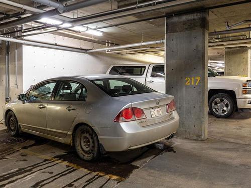 117 11804 22 Avenue, Edmonton, AB - Indoor Photo Showing Garage