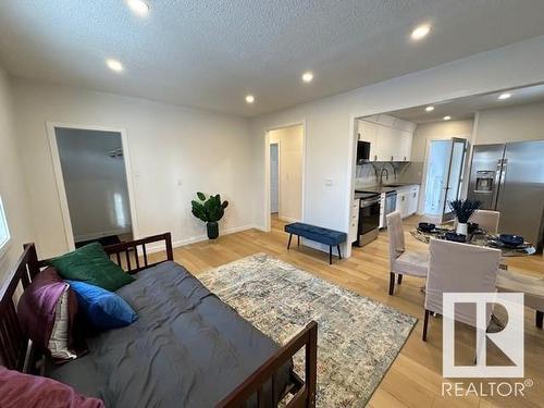 12043 63 Street, Edmonton, AB - Indoor