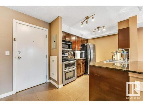 203 534 Watt Boulevard, Edmonton, AB - Indoor Photo Showing Kitchen With Double Sink