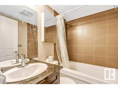 203 534 Watt Boulevard, Edmonton, AB - Indoor Photo Showing Bathroom