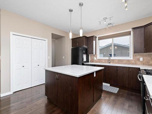 7323 21 Avenue, Edmonton, AB - Indoor Photo Showing Kitchen