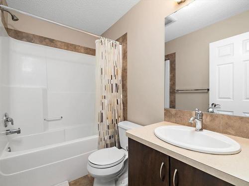 7323 21 Avenue, Edmonton, AB - Indoor Photo Showing Bathroom