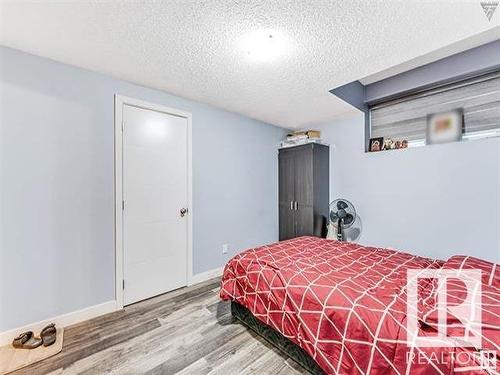 2132 20 Avenue, Edmonton, AB - Indoor Photo Showing Bedroom