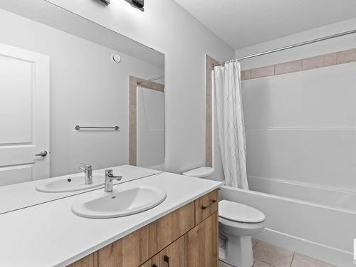 22612 94 Avenue, Edmonton, AB - Indoor Photo Showing Bathroom