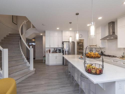 3247 Parker Loop, Edmonton, AB - Indoor Photo Showing Kitchen With Upgraded Kitchen