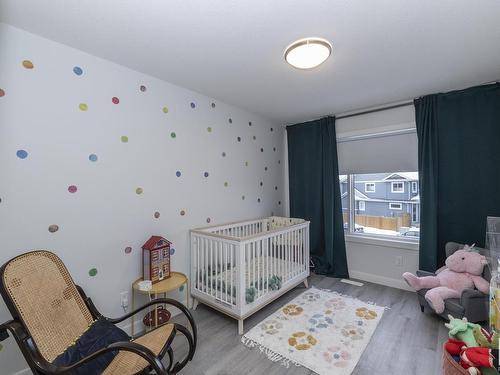 3247 Parker Loop, Edmonton, AB - Indoor Photo Showing Bedroom