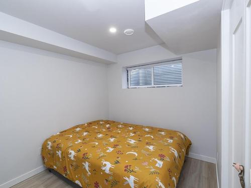 3247 Parker Loop, Edmonton, AB - Indoor Photo Showing Bedroom