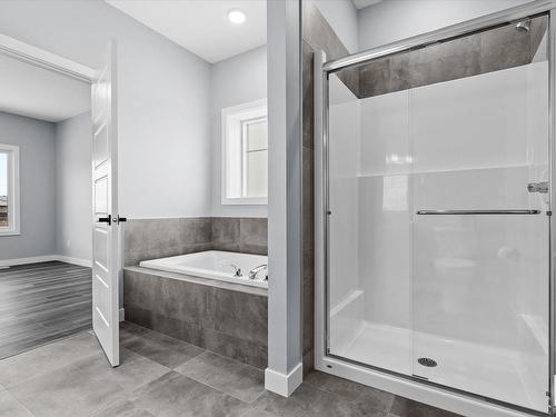 26 Ashbury Crescent, Spruce Grove, AB - Indoor Photo Showing Bathroom