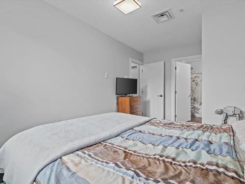 107 610 Calahoo Road, Spruce Grove, AB - Indoor Photo Showing Bedroom