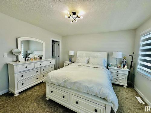 58 Patriot Way, Spruce Grove, AB - Indoor Photo Showing Bedroom