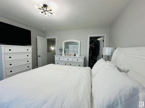 58 Patriot Way, Spruce Grove, AB - Indoor Photo Showing Bedroom