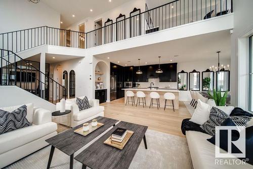 9624 99A Street, Edmonton, AB - Indoor Photo Showing Living Room