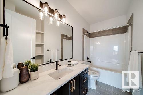 9624 99A Street, Edmonton, AB - Indoor Photo Showing Bathroom