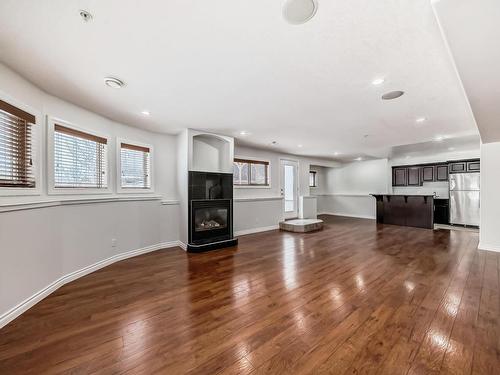 28 26323 Twp Road 532 A, Rural Parkland County, AB - Indoor Photo Showing Living Room