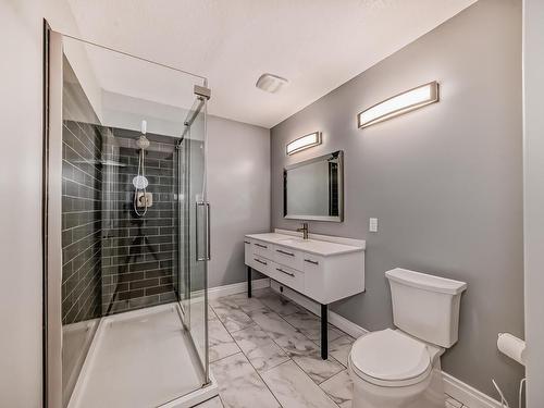 28 26323 Twp Road 532 A, Rural Parkland County, AB - Indoor Photo Showing Bathroom