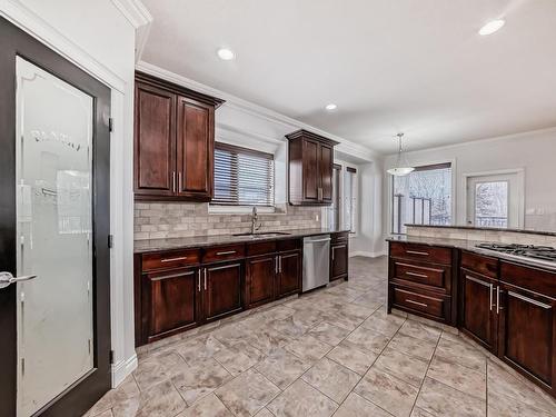 28 26323 Twp Road 532 A, Rural Parkland County, AB - Indoor Photo Showing Kitchen