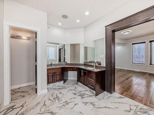 28 26323 Twp Road 532 A, Rural Parkland County, AB - Indoor Photo Showing Bathroom