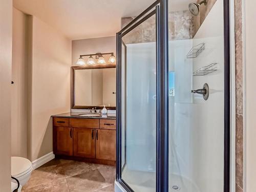 510 10142 111 Street, Edmonton, AB - Indoor Photo Showing Bathroom