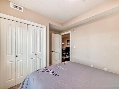 510 10142 111 Street, Edmonton, AB - Indoor Photo Showing Bedroom