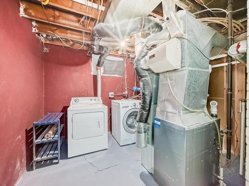 11617 89 Street, Edmonton, AB - Indoor Photo Showing Laundry Room