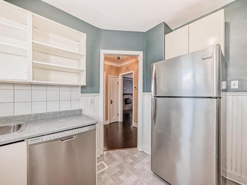 11617 89 Street, Edmonton, AB - Indoor Photo Showing Kitchen