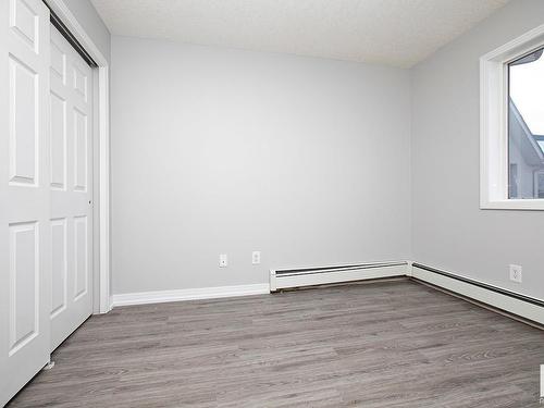 424 5005 165 Avenue, Edmonton, AB - Indoor Photo Showing Other Room