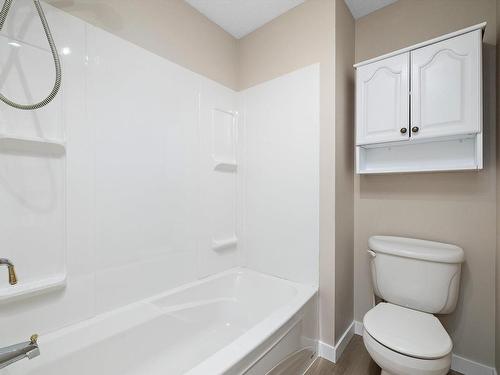 5 Warwick Road, Edmonton, AB - Indoor Photo Showing Bathroom